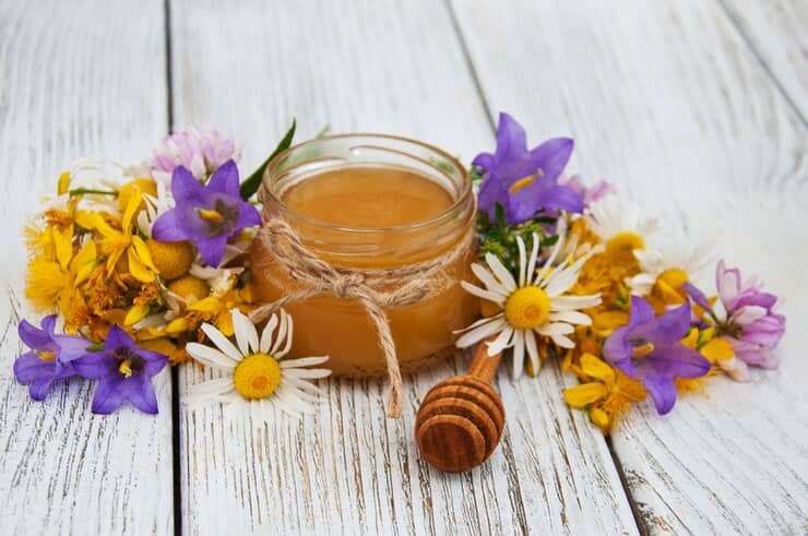 خرید عسل چهل گیاه جنگلی و قیمت فروش استثنایی